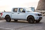 Nissan Frontier SV Midnight Edition Crew Cab 2017 года (NA)